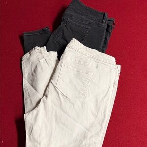 Elegant Black and White Women's Jeggings